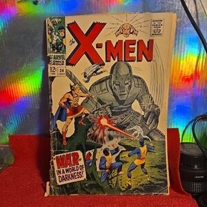 022426 X-men #34 Raw Complete See Photos for condition everything attached appro